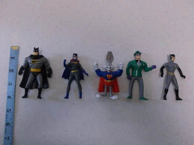 Экшн-фигурки Mc D's Happy Meal: Batman, Batgirl, Cat Woman, Riddler   - Изображение 1 из 4
