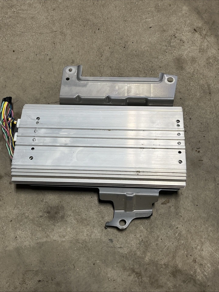 👍2012 amplificador mitsubishi i-miev 8701A159 Foto 1 de 4