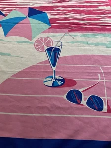 Bufanda grande vintage Norma Dori escena playa 60x44 rosa, azul, blanco - Imagen 1 de 7