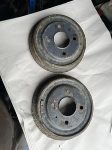 Ford Escort Mk4 1986-1991 XR3i Rear Drum Brake Housing Covers cabriolet X2 - Picture 1 of 7