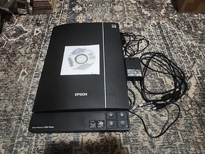 Epson Perfection V330 Photo Scanner With Power Cable And USB Cable - Picture 1 of 14
