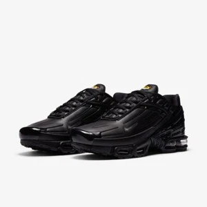 Nike Air Max Plus III TN Unisex Entrenadores Reino Unido Talla 5 EU 38 CK6716 001 Triple Negro - Imagen 1 de 6