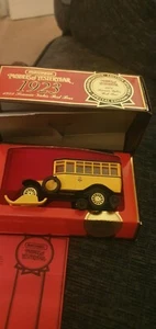Matchbox Models Of Yesteryear 1923 Scania-Vabis Post Bus Special Edition - Picture 1 of 7