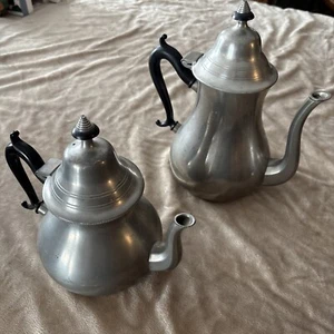 Lot Of 2 Vintage Royal Holland Sleepy Hollow Pewter Coffee Tea Pot Set - Picture 1 of 8