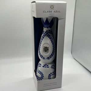 Bottiglia di tequila Clase Azul Reposado 750 ml in scatola - Foto 1 di 8