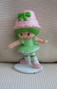 PASTEL CORTO DE FRESA: FIGURA PERFUMADA BAILARINA DE GASA LIMA DE COLECCIÓN 1982 - Imagen 1 de 6