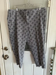 Talbots Capri Pants Navy And White Print Sz 20W Barely Worn EUC - Picture 1 of 4