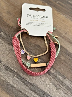 Pulseras Pura Vida febrero 2019 paquete mensual club, barra de identificación, dijes corazones, nuevas con etiquetas Foto 1 de 4
