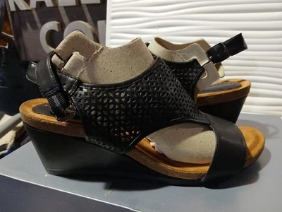 NEW Cloudwalkers by Avenue Black Wedge Sandals Women's 13 Wide Ava Perg - Image 1 of 4
