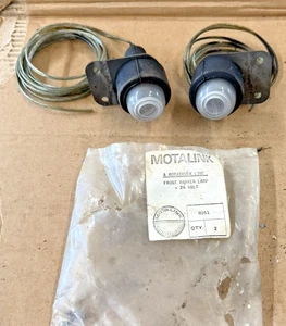 Pair New Old Stock, Rubbolite White Marker lights, with mount brackets - Picture 1 of 4