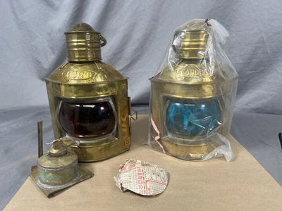 Par De Lámparas De Aceite Náuticas De Latón De Colección NUEVO Puerto Aborda Marítimo Sin Abrir Foto 1 de 4