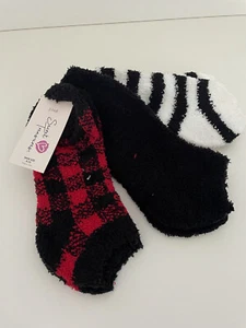 NWT Pack of 3 Secret Treasures Cozy Fuzzy Socks Sz 4-10 Gift Red Black White Xma - Picture 1 of 7