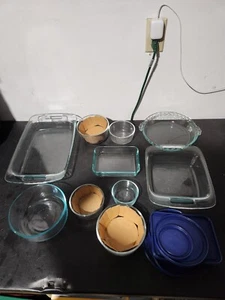 Lot Of Pyrex Glass Storage (Not All Have Lids) - Picture 1 of 6