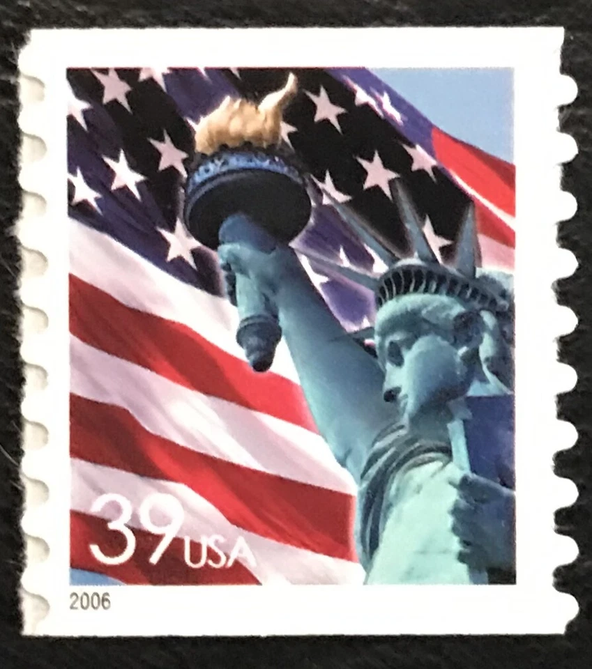 2006 Scott #3983 - 39¢ - STATUE OF LIBERTY AND FLAG - Coil Single - Mint NH - Image 1 of 1