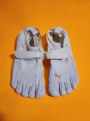 Vibram Fivefingers KSO Vintage Blanco Mujer 21W1410 Talla 8-8.5  Foto 1 de 4