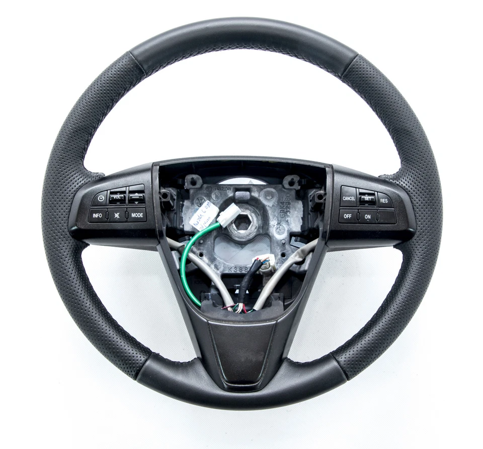 Lenkrad beziehen mit Leder für Mazda 3 II JAHR 2010 NEU LEDER - Bild 1 von 4