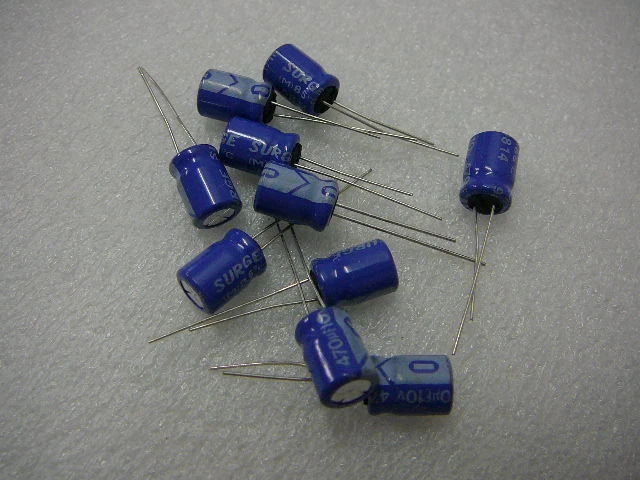 SURGE Condensador Radial Aluminio Electrolítico 470uF 10V 20% **NUEVO** Cantidad 10 Foto 1 de 1