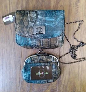 Mini Monedero Kelly & Katie Estampado Piel de Serpiente con Cadena y Monedero, Nuevo con Etiquetas  - Imagen 1 de 5