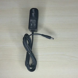 X Switching Power Supply Model XH0840-1000L 8.4V 1A - Picture 1 of 3