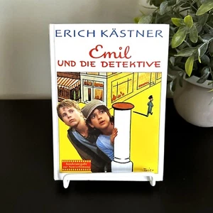 Emil Und Die Detektive SPECIAL EDITION Book for German Film Remake Erich Kastner - Picture 1 of 5
