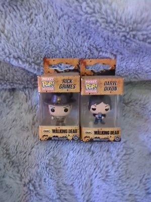 Llaveros Funko POP Walking Dead Rick Grimes y Daryl Dixon Foto 1 de 4