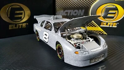 Action/RCCA Elite Series 1:24 Dale Earnhardt Jr 2001 Monte Carlo #8 Bud Test Car Foto 1 de 4