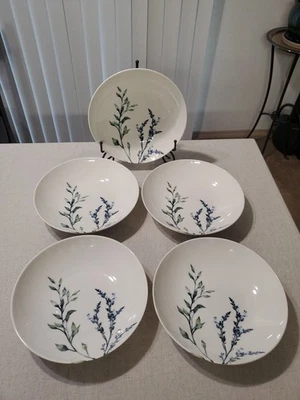 5 Intesa Blue Wildflower Porcelain Pasta Salad Bowl Floral White Turkey 9.25" EC - Image 1 of 4