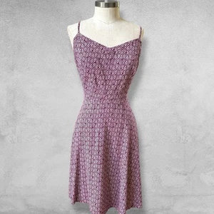 Old Navy Rayon Sundress Womens L Maroon Summer Beach Dress Tribal Smocked Flare - Picture 1 of 9