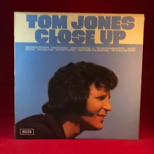 TOM JONES Close Up 1972 UK vinyl LP The Young New Mexican Puppeteer original - Imagen 1 de 4