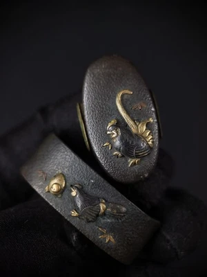 Galinha Fuchi & Kashira para pais japoneses do período Wakzashi Edo B115 - Imagem 1 de 4