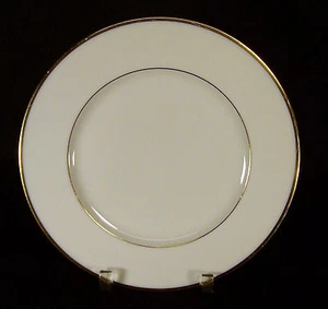 Lenox Mansfield C513 8 1/4" Salad Plate - Picture 1 of 2