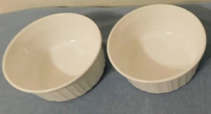 1 ciotole Corning Ware francesi bianche piccole nuove, 1 usate--OTTIME CONDIZIONI--RIDOTTE - Foto 1 di 3