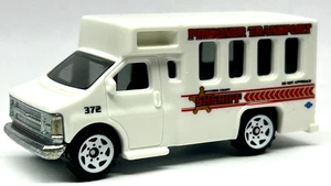 Matchbox Sheriff Prisoner CHEVY Transport (blanco) casi como nuevo/suelto - Imagen 1 de 4