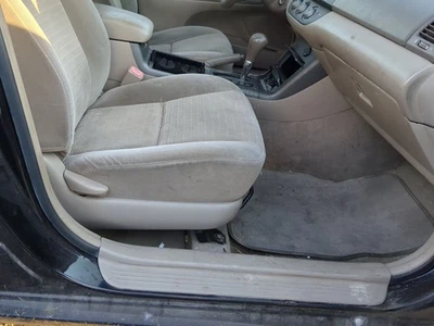 2004-2006 Toyota Camry Passenger Front Seat Oem F7CLU - Image 1 of 2