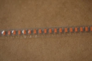 10Pcs 10uF 6.3V 20% Niobium Oxide Capacitor OxiCap Tantalum NOJA106M006RWJ NOJ - Bild 1 von 4