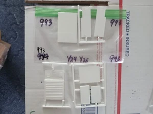 Schöne Werkzeugtruhe Maßstab 1/24/25 (nur Teile) Paket #993 "SEHEN SIE SICH AN" - Bild 1 von 1