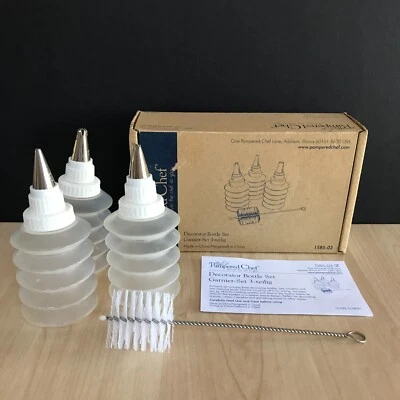 Pampered Chef Decorator Bottle Set with 3 Nozzles + Cleaning Brush Cake Biscuits - Image 1 of 4