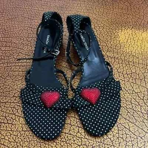 Brand New Ramon Tenza Heart Red Stones Made In Spain US 9.5 Heart Shoes - Picture 1 of 8