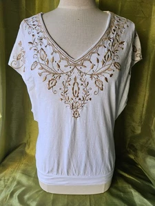 Small KAREN SCOTT White w/ Gold Embroidery V-Neck Shirt - Picture 1 of 3