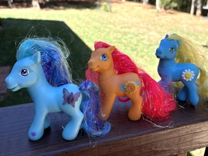 My Little Pony Vintage 3D Cutie Mark Seascape Daybreak Paradise Palmen 4,5 Zoll Menge 3 - Bild 1 von 9