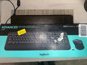 Clavier et souris sans fil avancé Logitech MK545 - Photo 1/6