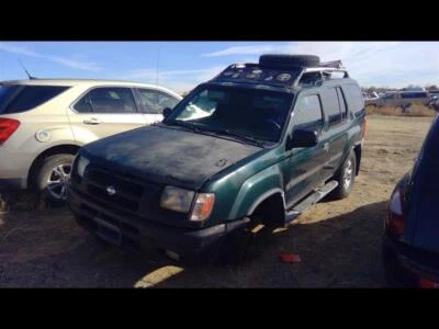 Conjunto de filtro de aire usado se adapta a: Nissan Xterra 2000 6 cilindros hasta 9/00 grado A Foto 1 de 4