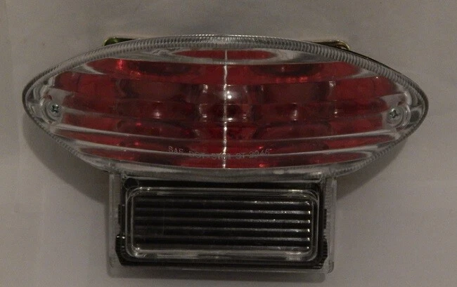 Luz trasera para motocicleta Suzuki Emgo 98-06 GSX600 Katana, 750 Katana/99-07 Hayabusa nueva Foto 1 de 3