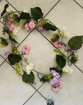 LED Lichterketten Blumen in Flieder/Rosa/Weiss mit Batterien und Timer  ca.1,80m - Bild 1 von 4