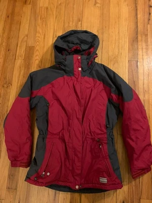 LL Bean Women's Red/Gray Hooded Primaloft Outdoor Ski, Snowboard Jacket Sz S - Image 1 of 4