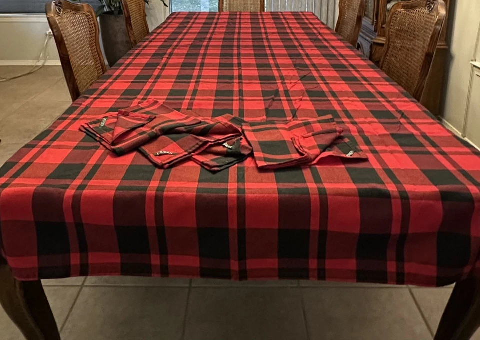 Mantel Ralph Lauren rojo/negro a cuadros Buffalo Check 120" x 57" y 4 servilletas Foto 1 de 4