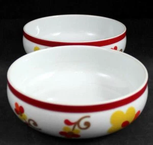 Block Paprika Group of 2 Fruit Bowls - Picture 1 of 5
