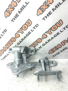 MERCEDES GL350 X166 AMG 2013 OSR DOOR HINGES PAIR 2X - Picture 1 of 5