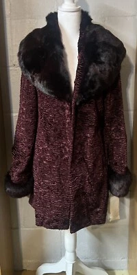 Abrigo Largo Terry Lewis Clásico Lujos Piel Sintética XS Rock Glam Nuevo con Etiquetas Borgoña Foto 1 de 4