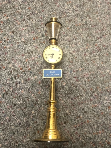 VINTAGE LeCOULTRE RUE DE LA PAIX LAMP POST 8 DAY ALARM TABLE DESK CLOCK, WORKING Cover